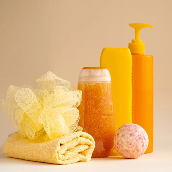 Sampoane , balsamuri de par, geluri de dus si alte produse de baie
