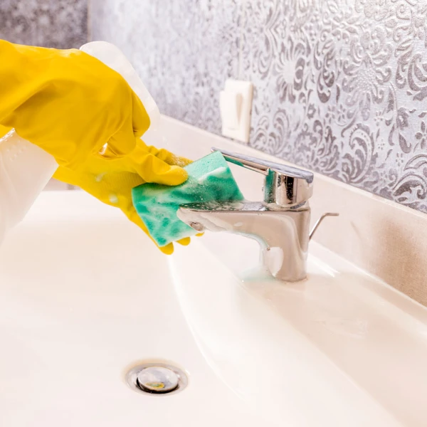 Detergenti baie / bucatarie 
